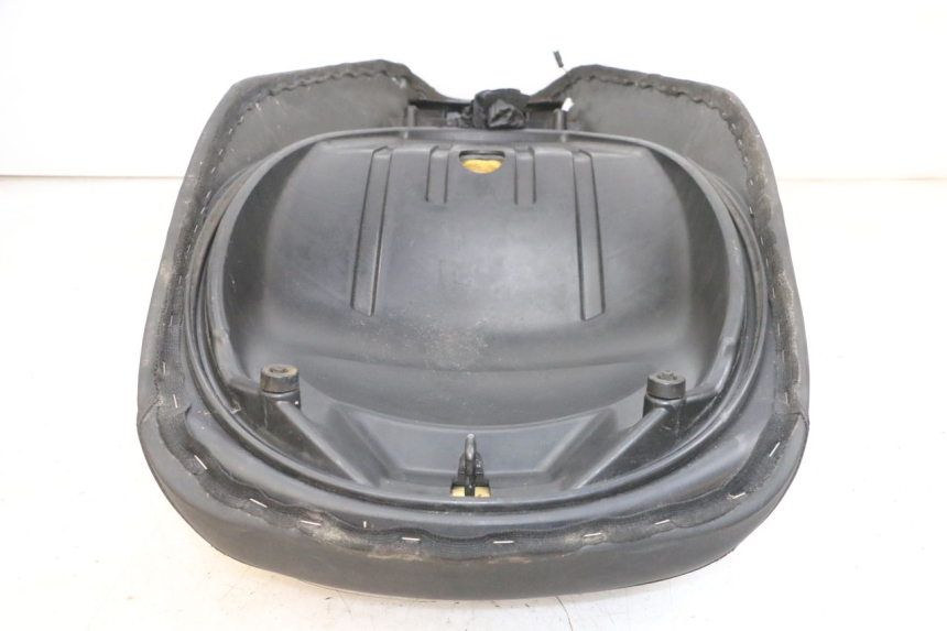 photo de ZITSEL PIAGGIO MP3 RL 250 (2006 - 2010) - Markeringen en referenties