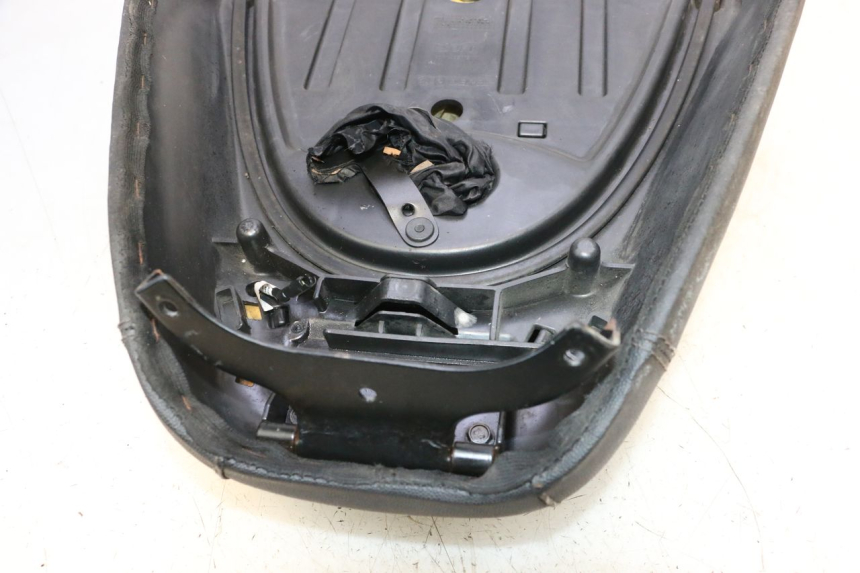 photo de ZITSEL PIAGGIO MP3 RL 250 (2006 - 2010) - Zoom op componenten