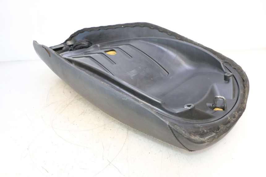 photo de ZITSEL PIAGGIO MP3 RL 250 (2006 - 2010) - Markeringen en referenties