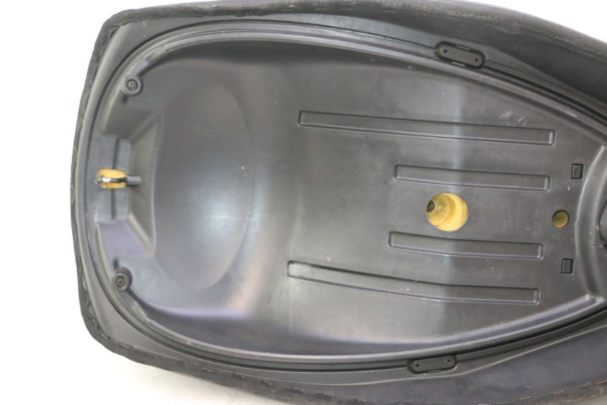 photo de ZITSEL PIAGGIO MP3 125 (2006 - 2014) - Focus op structuur