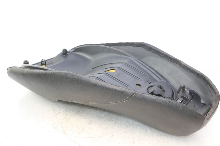photo de ZITSEL PIAGGIO MP3 125 (2006 - 2014) - Bevestigingspunten