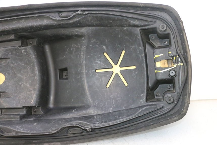 photo de ZITSEL PIAGGIO MP3 500 (2016 - 2018) - Bevestigingspunten