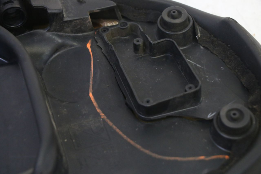 photo de ZITSEL PIAGGIO NEW TYPHOON 50 (2010 - 2017) - Staat van het oppervlak