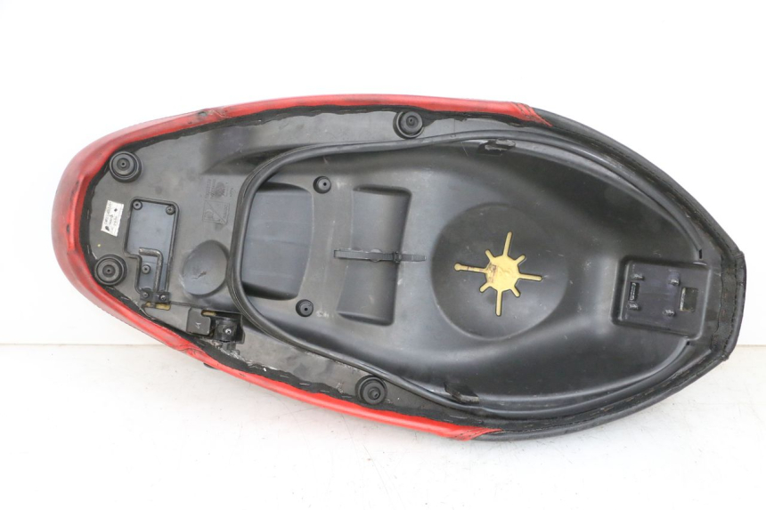 photo de ZITSEL PIAGGIO NEW TYPHOON 50 (2018 - 2021) - Zoom op gebruiksstaat