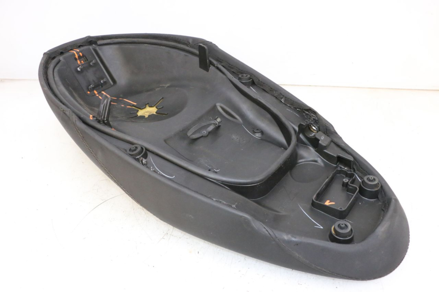 photo de ZITSEL PIAGGIO NEW TYPHOON 50 (2018 - 2021) - Zoom op componenten