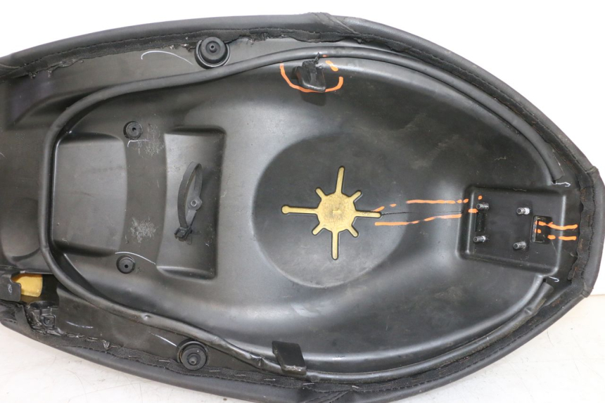 photo de ZITSEL PIAGGIO NEW TYPHOON 50 (2018 - 2021) - Profielaanzicht