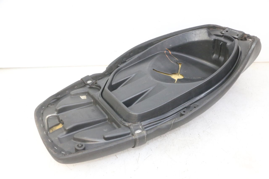 photo de ZITJE PIAGGIO NRG POWER PUREJET 50 (2018 - 2021) - Andere kijkhoek