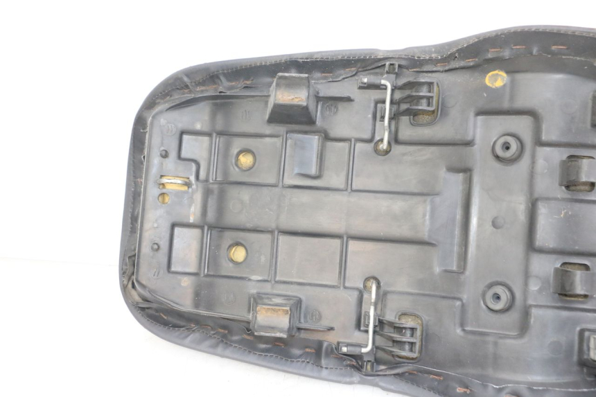 photo de ZITSEL HONDA NTV DEAUVILLE 650 (1998 - 2001) - Zoom op componenten