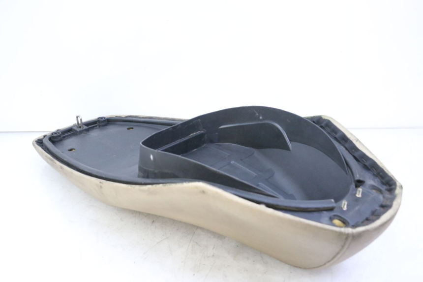 photo de ZITSEL PEUGEOT BELVILLE 125 (2017 - 2021) - Markeringen en referenties