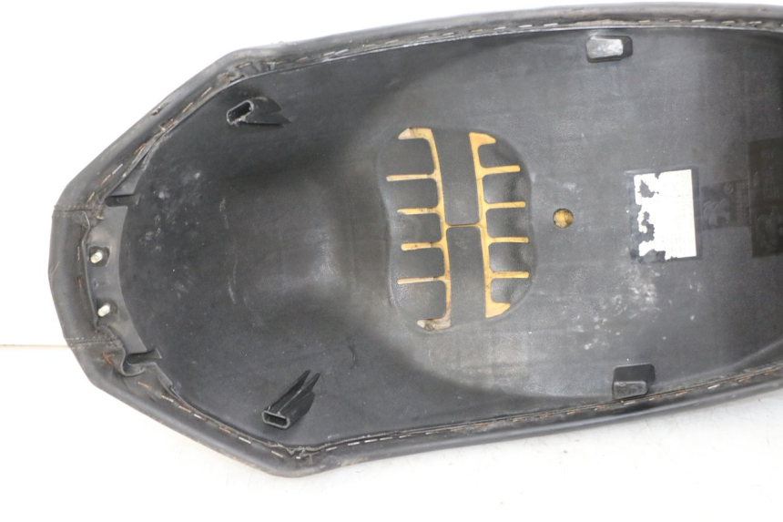 photo de ZITSEL PEUGEOT KISBEE 2T 50 (2010 - 2017) - Visuele inspectie