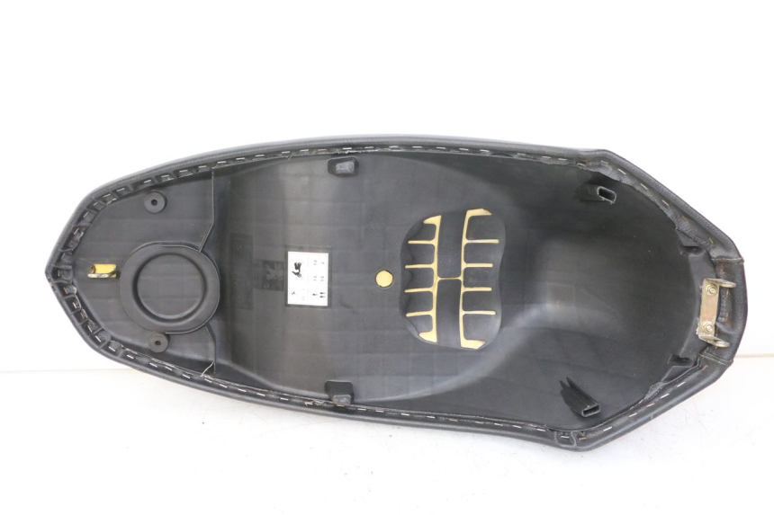 photo de ZITSEL PEUGEOT KISBEE 4T 50 (2018 - 2022) - Visuele inspectie