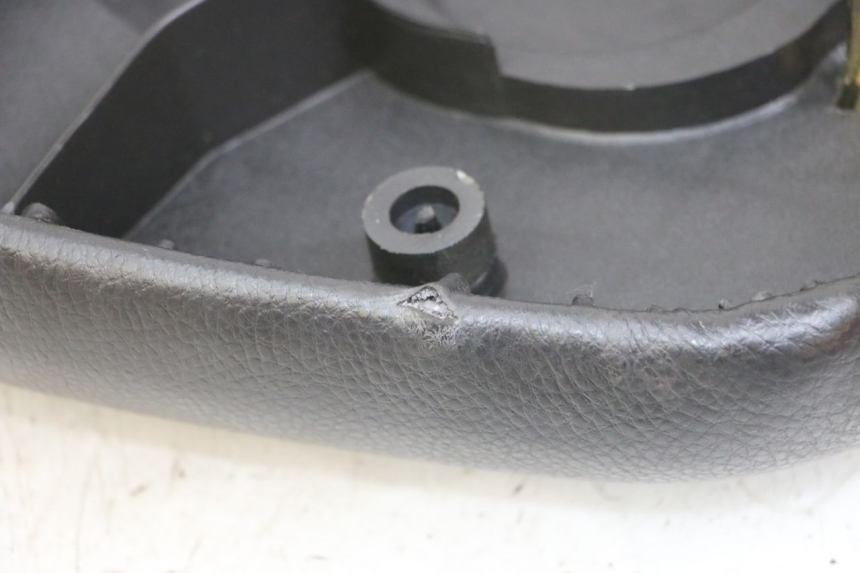 photo de ZITSEL PEUGEOT KISBEE 4T 50 (2010 - 2017) - Gecontroleerd onderdeel