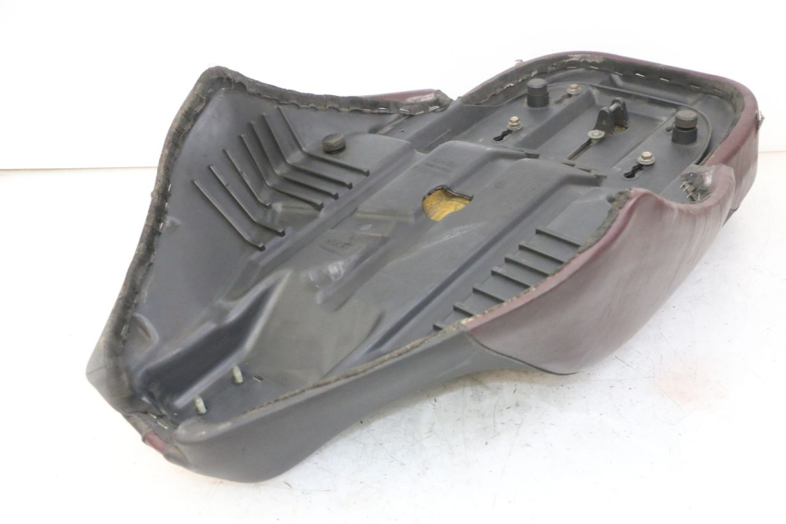 photo de ZITSEL APRILIA SCARABEO GT TOURING 125 (1999 - 2005) - Bevestigingspunten