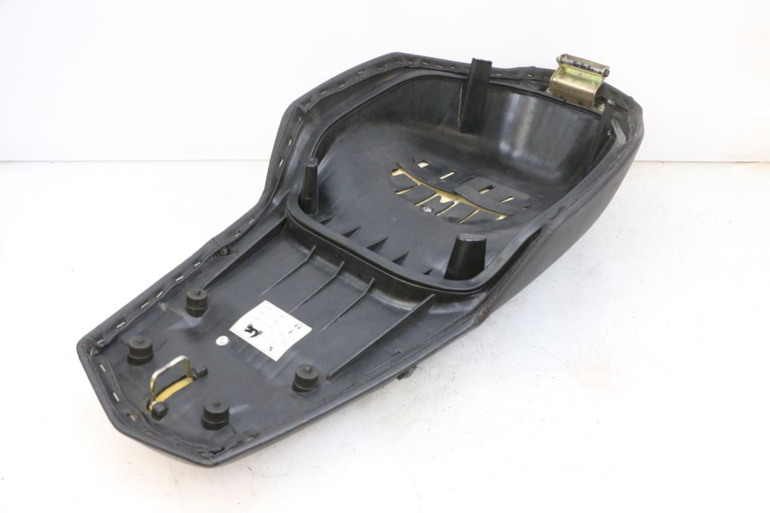 photo de ZITSEL PEUGEOT SPEEDFIGHT 4 4T EFI 50 (2021 - 2025) - Zoom op gebruiksstaat