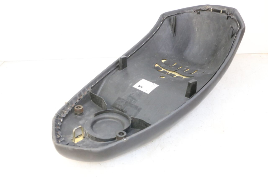 photo de ZITJE PEUGEOT STREETZONE I NAKED 2T 50 (2018 - 2020) - Bevestigingspunten