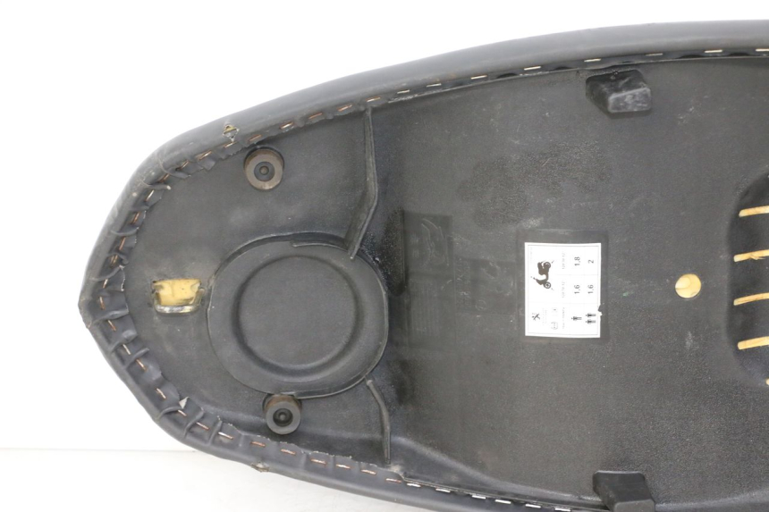 photo de ZITJE PEUGEOT STREETZONE I NAKED 2T 50 (2018 - 2020) - Gecontroleerd onderdeel