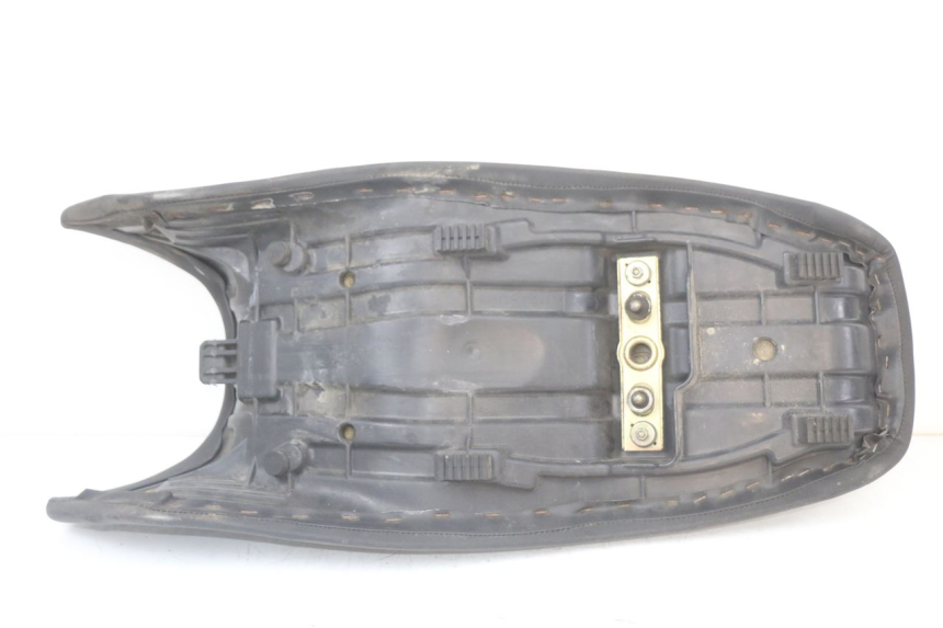 photo de ZITSEL SUZUKI GS F 500 (2004 - 2007) - Gecontroleerd onderdeel