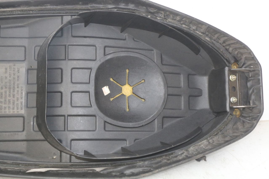 photo de ZITSEL SYM SYMPHONY 125 (2009 - 2015) - Bevestigingspunten