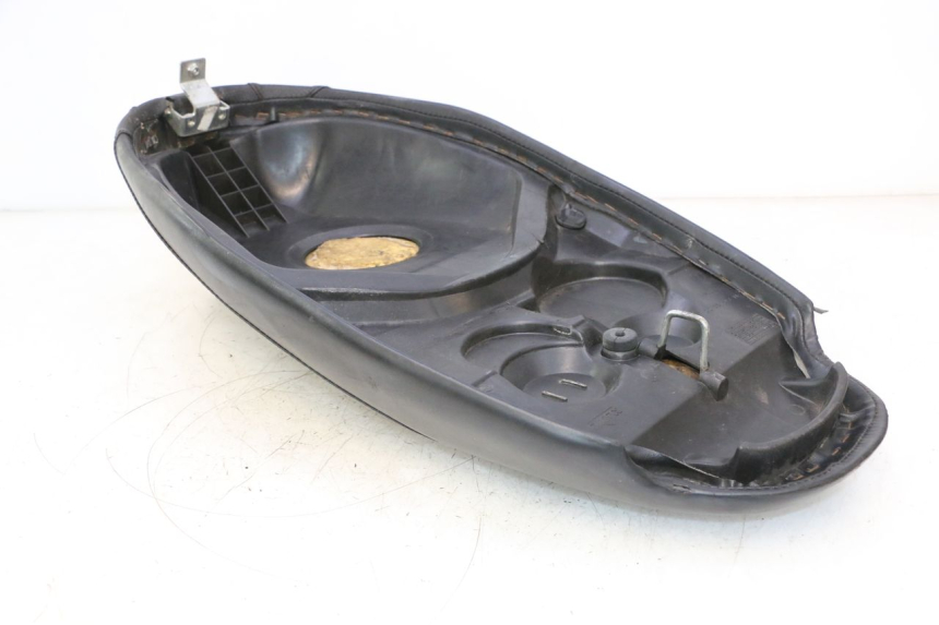 photo de ZIT PEUGEOT TREKKER 50 (1995 - 2004) - Zoom op componenten