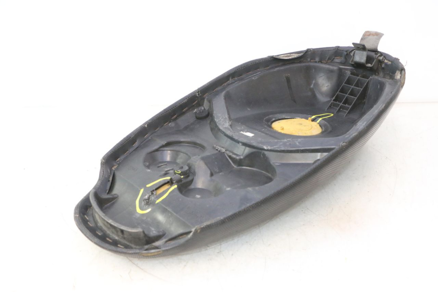 photo de ZIT PEUGEOT TREKKER 50 (1995 - 2004) - Focus op structuur