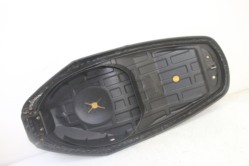 photo de ZITSEL PEUGEOT TWEET 4T 50 (2018 - 2022) - Bevestigingspunten