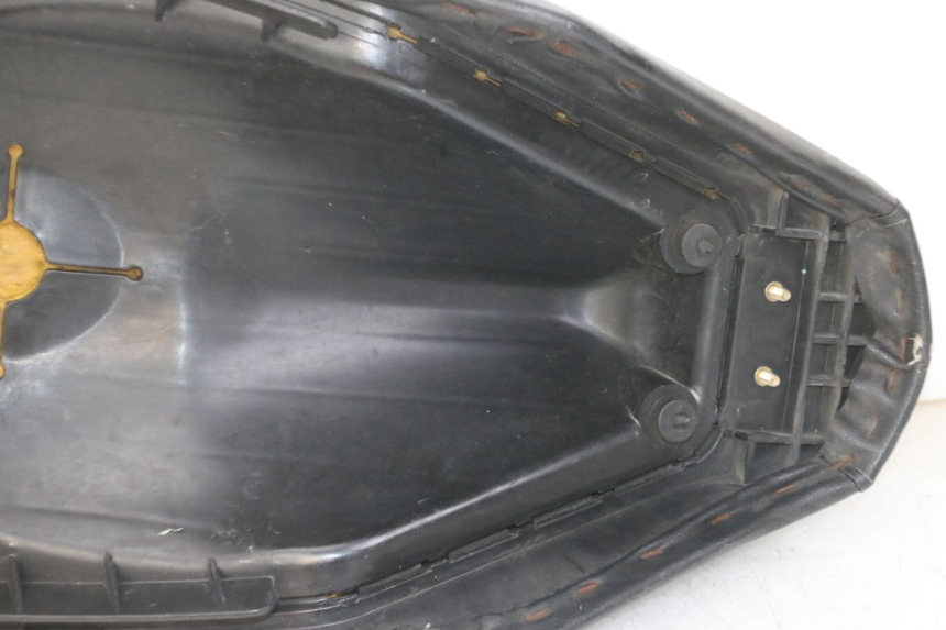 photo de ZITSEL PEUGEOT VIVACITY NEW 4T 50 (2008 - 2017) - Focus op structuur