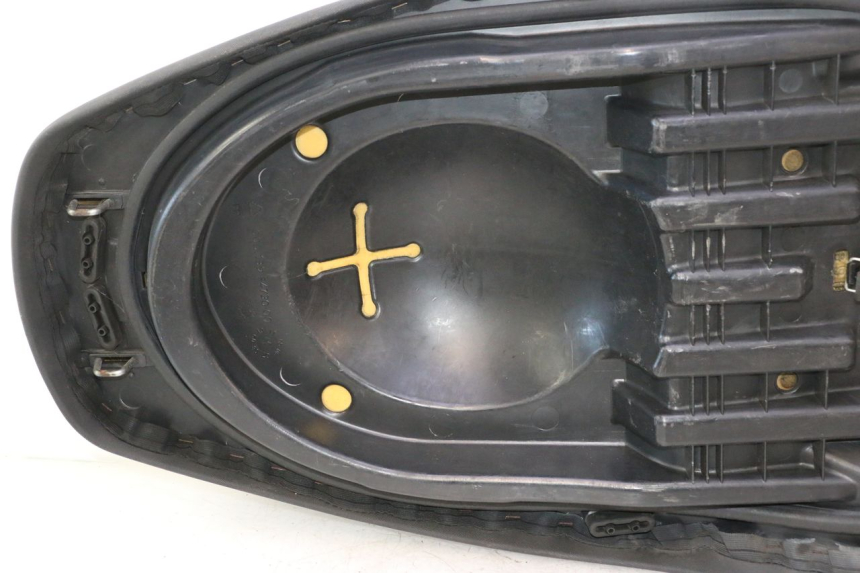 photo de ZITSEL YAMAHA XMAX X-MAX 125 (2006 - 2009) - Bevestigingspunten