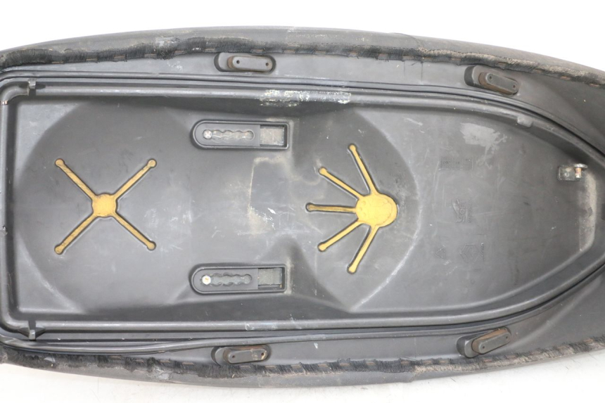 photo de ZITSEL PIAGGIO X9 125 (2000 - 2003) - Zoom op componenten