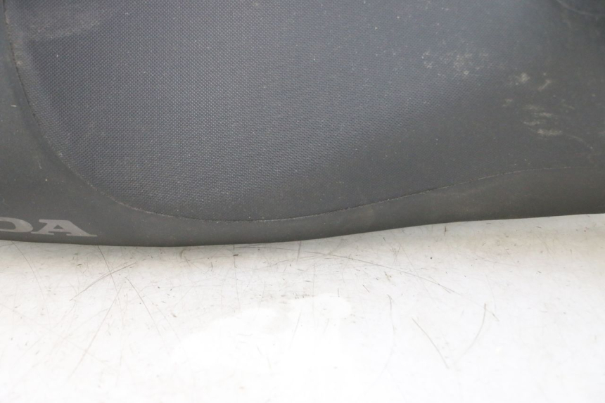 photo de ZIT HONDA XLV VARADERO 125 (2007 - 2012) - Zoom op kwaliteit