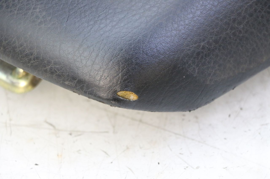 photo de ZITSEL YAMAHA FZS FAZER 600 (2001 - 2003) - Focus op structuur