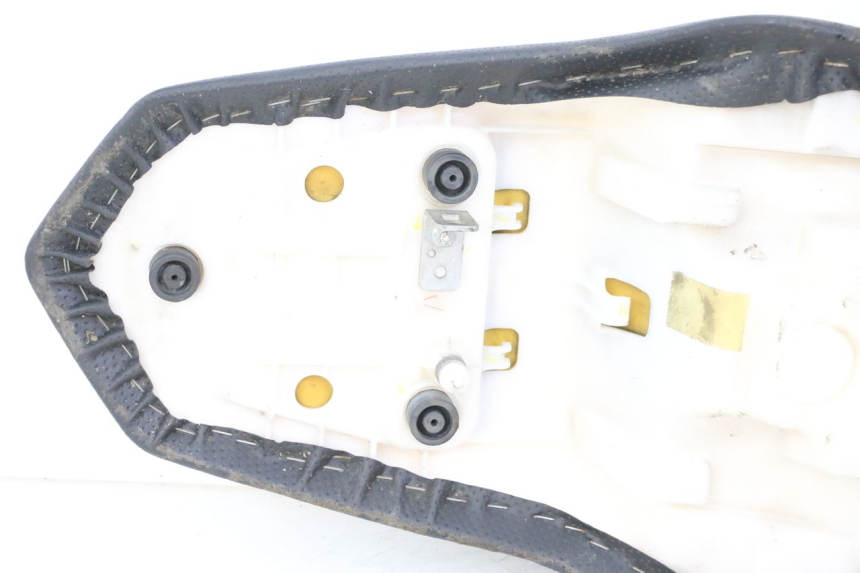 photo de ZITSEL YAMAHA XJ6 600 (2008 - 2016) - Kenmerkende details