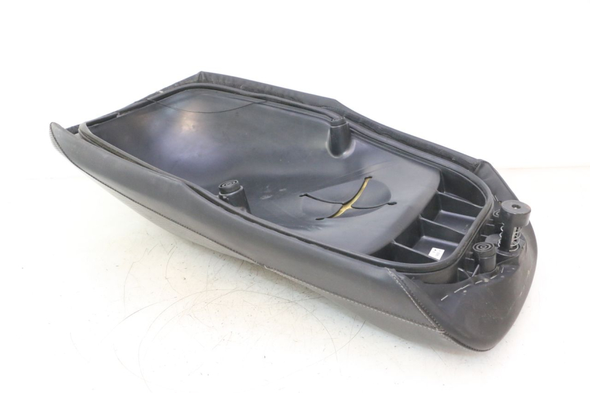 photo de ZITSEL YAMAHA YP MAJESTY 125 (2007 - 2010) - Alternatieve hoek