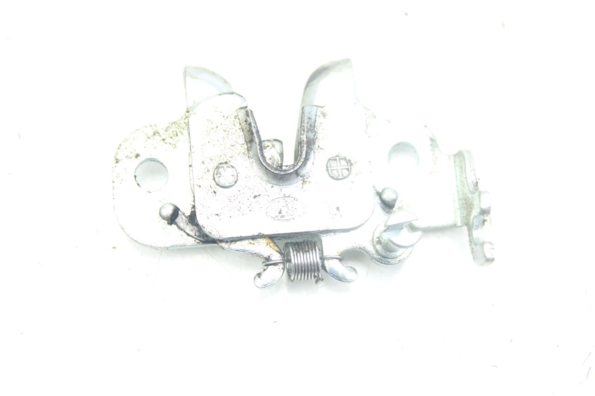 photo de ZADELSLOT PEUGEOT KISBEE 4T 50 (2018 - 2022) - Zoom op gebruiksstaat