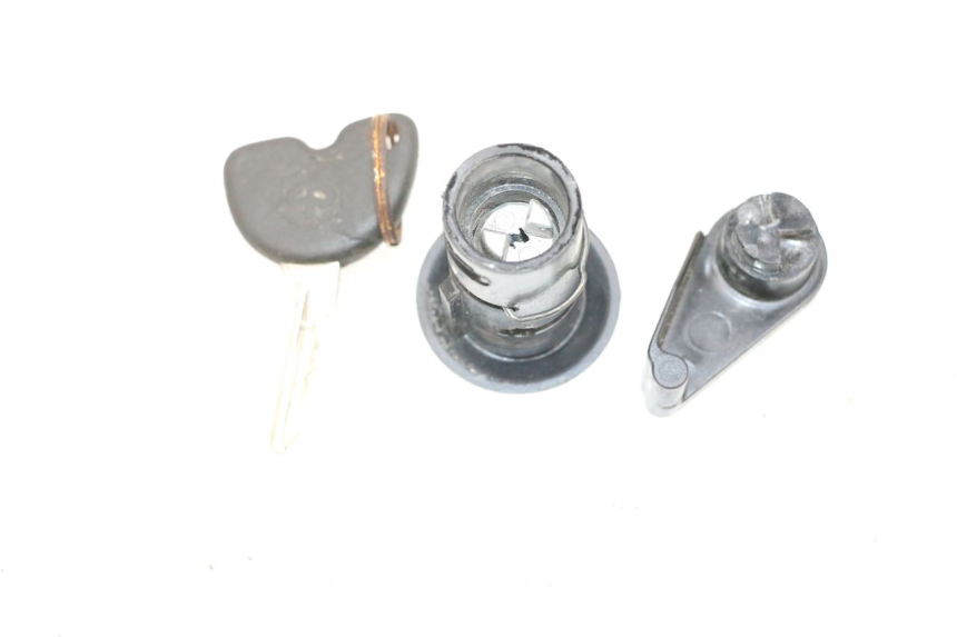 photo de ZADELSLOT PIAGGIO NEW TYPHOON 50 (2018 - 2021) - Zoom op gebruiksstaat