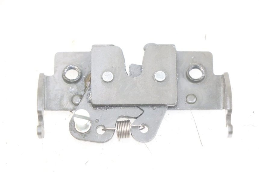 photo de ZADELSLOT PIAGGIO X8 125 (2004 - 2007) - Hoofdaanzicht