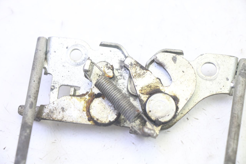 photo de ZADELSLOT HONDA CBF 125 (2009 - 2015) - Zoom op gebruiksstaat