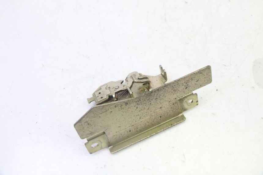 photo de ZADESLOT KYMCO DINK STREET 125 (2009 - 2014) - Detail van het onderdeel