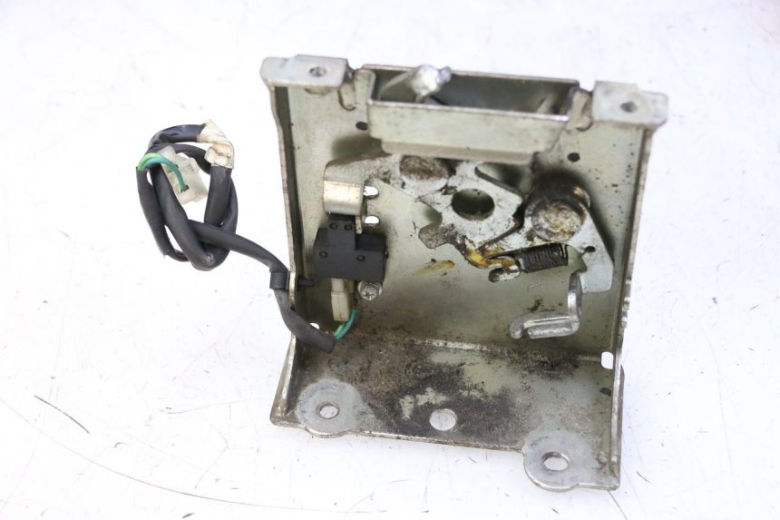 photo de ZADELSLOT HONDA FES S-WING SWING ABS 125 (2007 - 2015) - Hoofdaanzicht