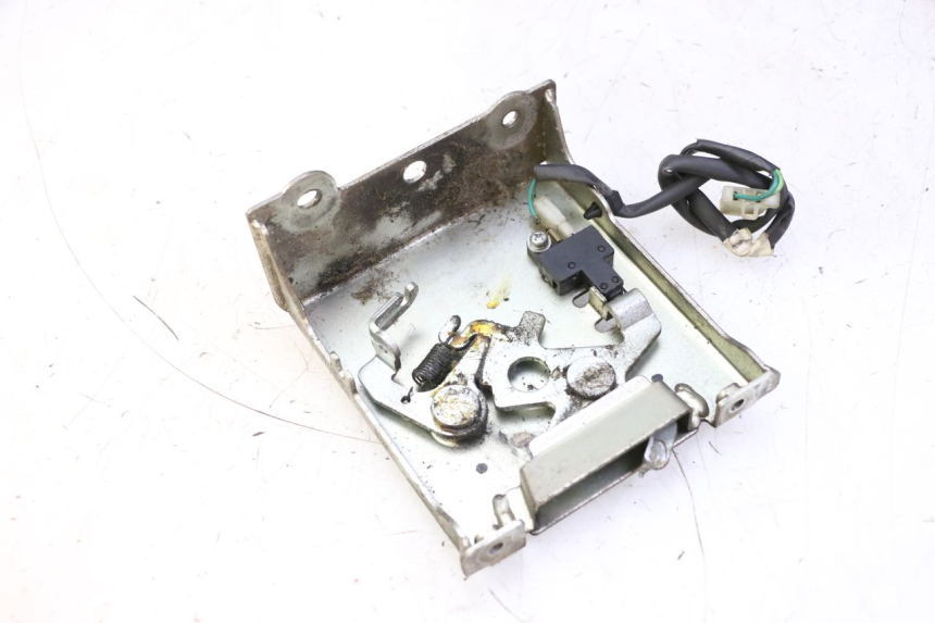 photo de ZADELSLOT HONDA FES S-WING SWING ABS 125 (2007 - 2015) - Bevestigingspunten