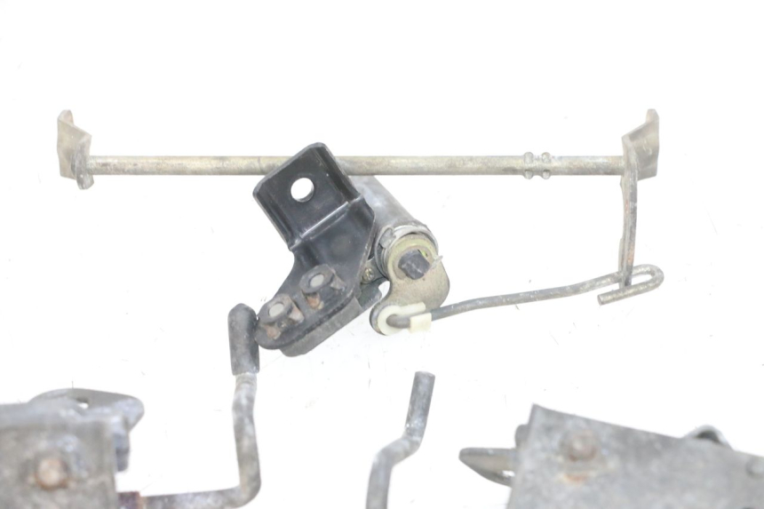 photo de ZADELSLOT KAWASAKI GPX R WARBIRD 600 (1988 - 1993) - Technische close-up