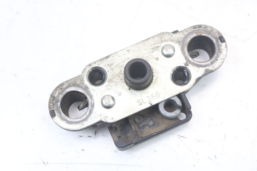 photo de ZADELSLOT SUZUKI GSR 750 (2011 - 2017) - Hoofdaanzicht