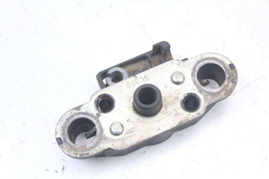 photo de ZADELSLOT SUZUKI GSR 750 (2011 - 2017) - Detail van het onderdeel