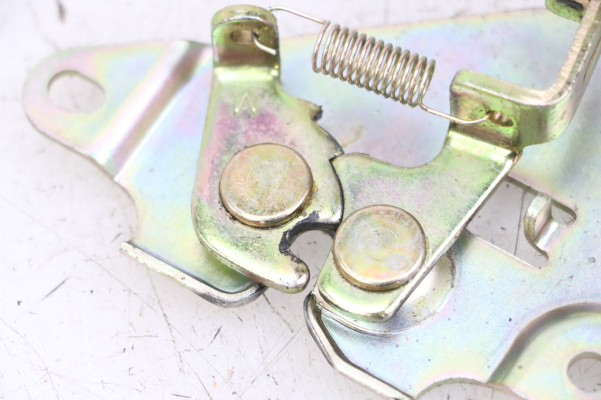 photo de ZADELSLOT SYM JOYMAX 125 (2010 - 2017) - Detail van het onderdeel