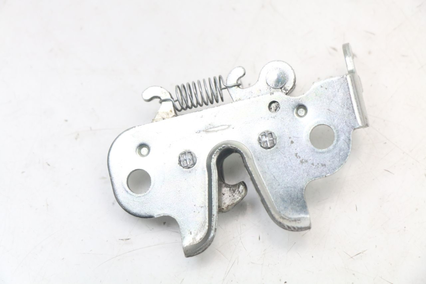 photo de ZADELSLOT PEUGEOT KISBEE 2T 50 (2018 - 2022) - Detail van het onderdeel