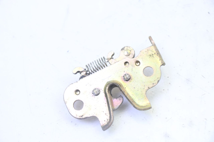 photo de ZADELSLOT PEUGEOT KISBEE 2T 50 (2010 - 2017) - Zoom op gebruiksstaat