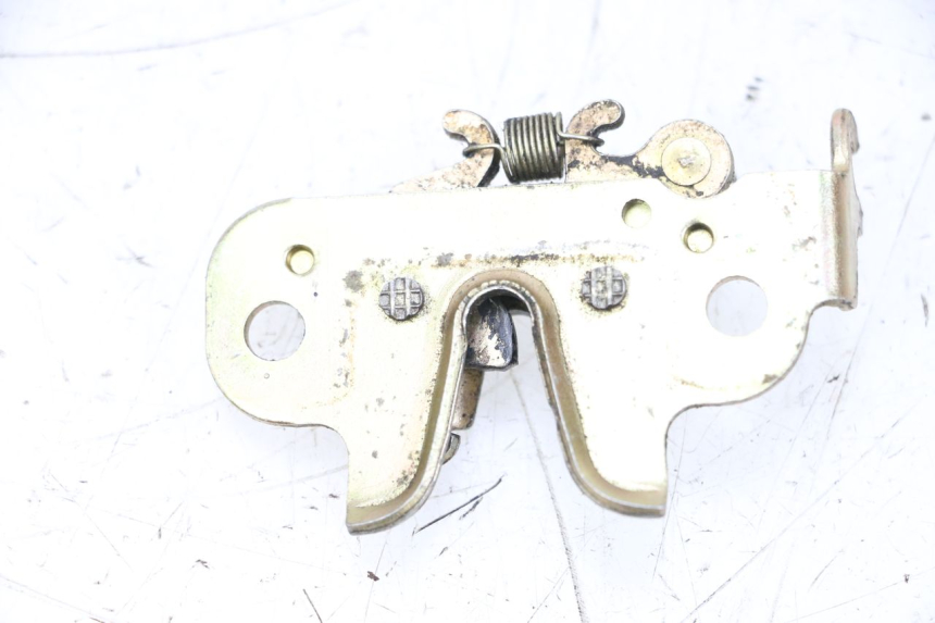 photo de ZADELSLOT PEUGEOT KISBEE 2T 50 (2010 - 2017) - Zoom op gebruiksstaat