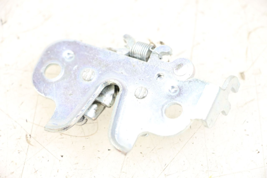 photo de ZADELSLOT PEUGEOT KISBEE 4T 50 (2018 - 2022) - Zoom op gebruiksstaat