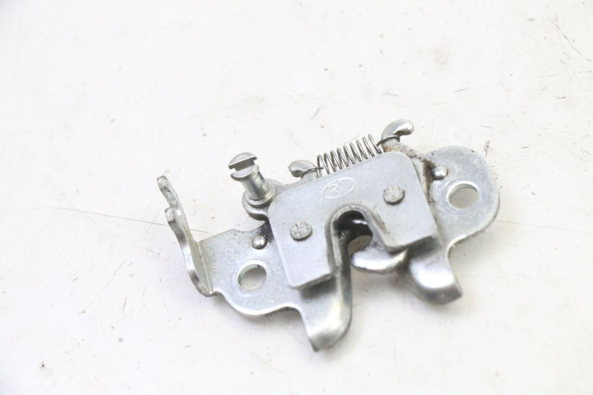 photo de ZADELSLOT PEUGEOT KISBEE 4T 50 (2018 - 2022) - Hoofdaanzicht