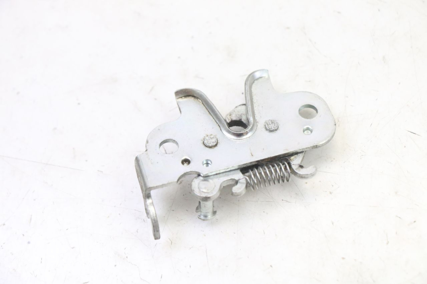 photo de ZADELSLOT PEUGEOT KISBEE 4T 50 (2018 - 2022) - Andere kijkhoek