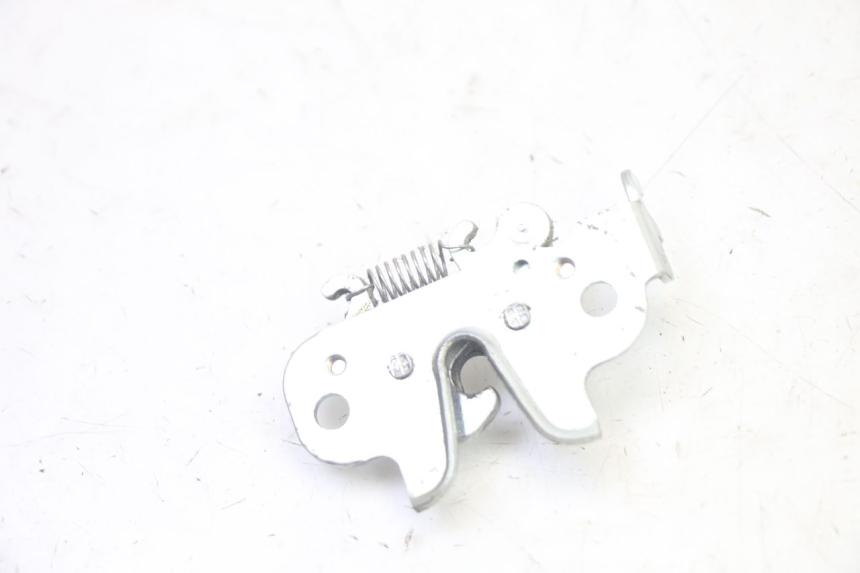 photo de ZADELSLOT PEUGEOT KISBEE 4T 50 (2018 - 2022) - Zoom op gebruiksstaat